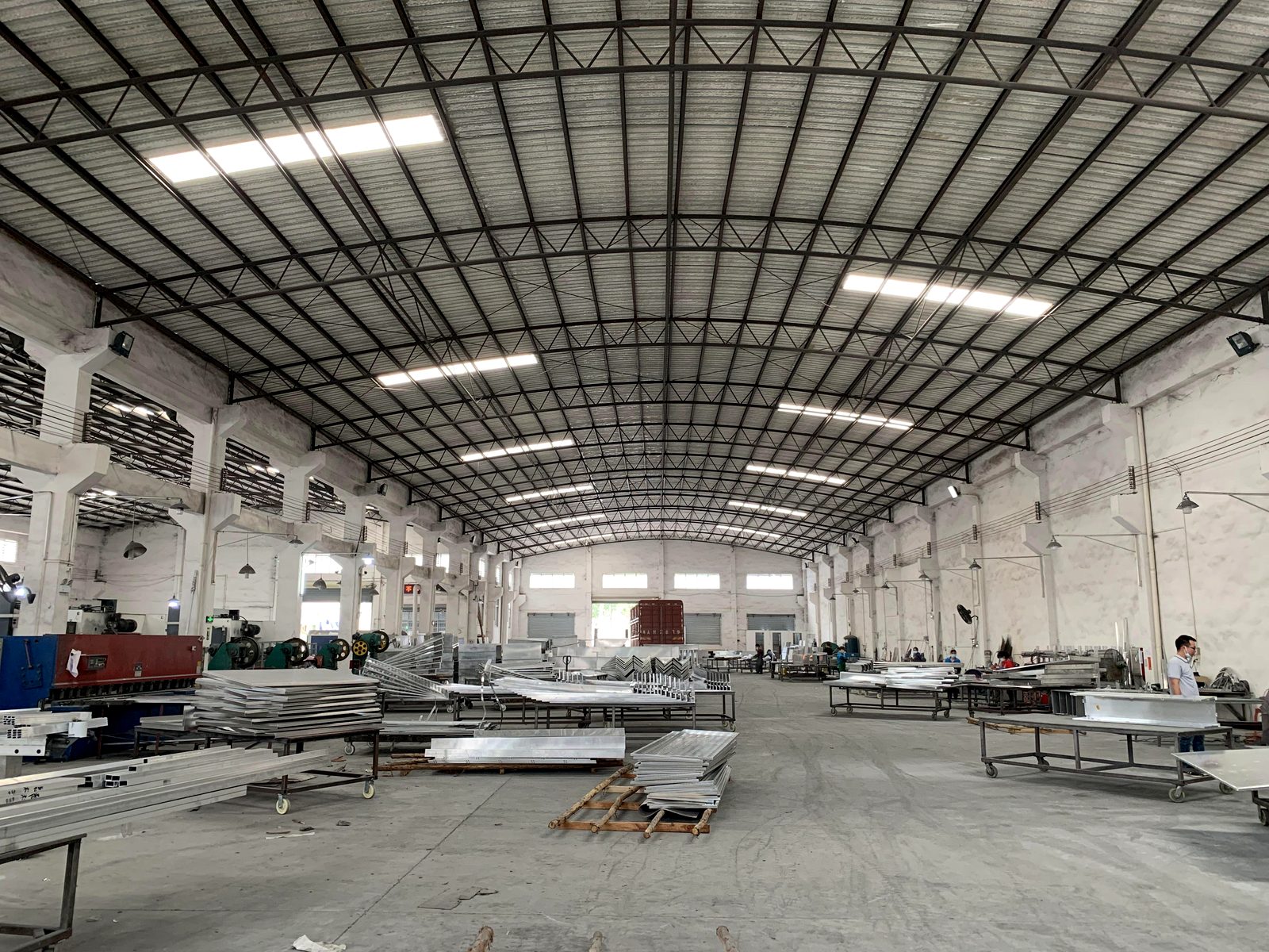 solid aluminum panel factory workshop for custom facade cladding production