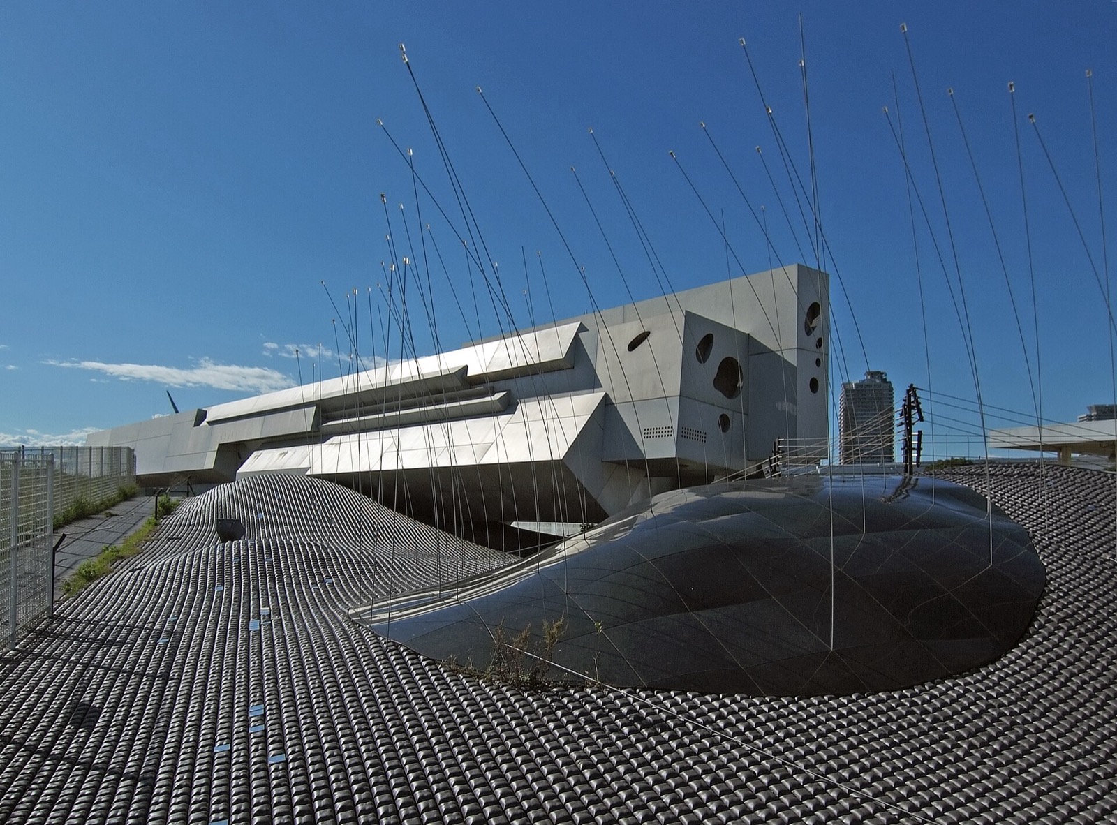 Japan metal panel facade reference for custom aluminum facade cladding geometry